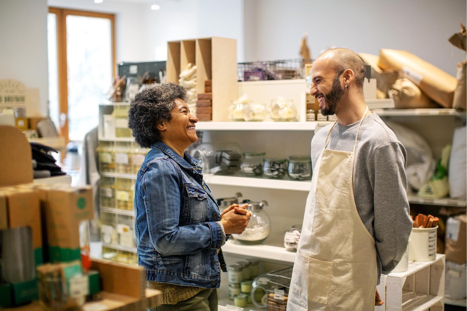 Imagem do artigo Como fidelizar clientes? 10 estratégias para encantar seus clientes