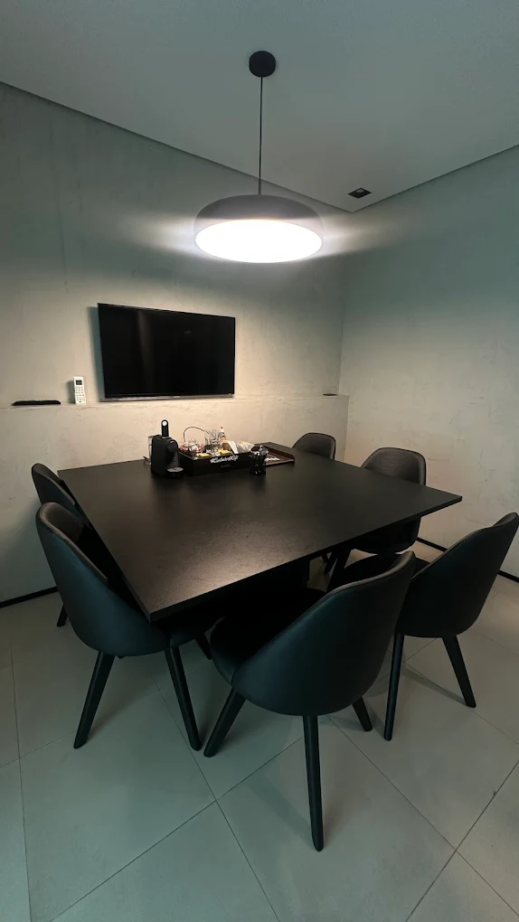 Sala de reuniões da Ativo